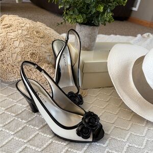 🔲 Vintage Anne Klein AK series Kitten heel, 7.5M